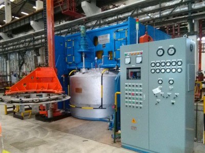 方圓達(dá)機(jī)械平移式輪胎硫化機(jī)圖3