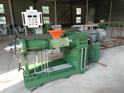 裕元橡塑機(jī)械 150熱喂料擠出機(jī)圖2